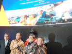 signing_01-a